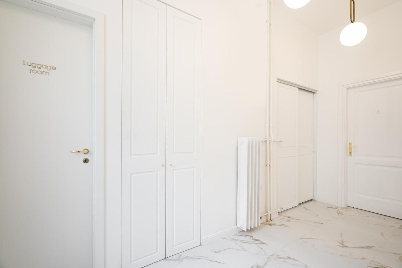 E13 - Grand Boulevard Heritage Suite - Best Location By Bqa Budapest Ruang foto